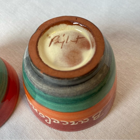 Barcelona Pottery Cups Hand Painted Ceramic Travel Souvenir Signed - Picture 7 of 9
